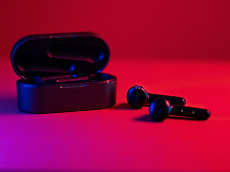 Noise Cancelling Earbuds